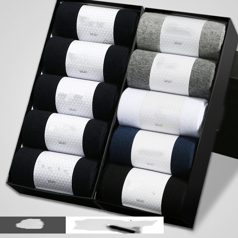 Einfarbige Baumwollsocken