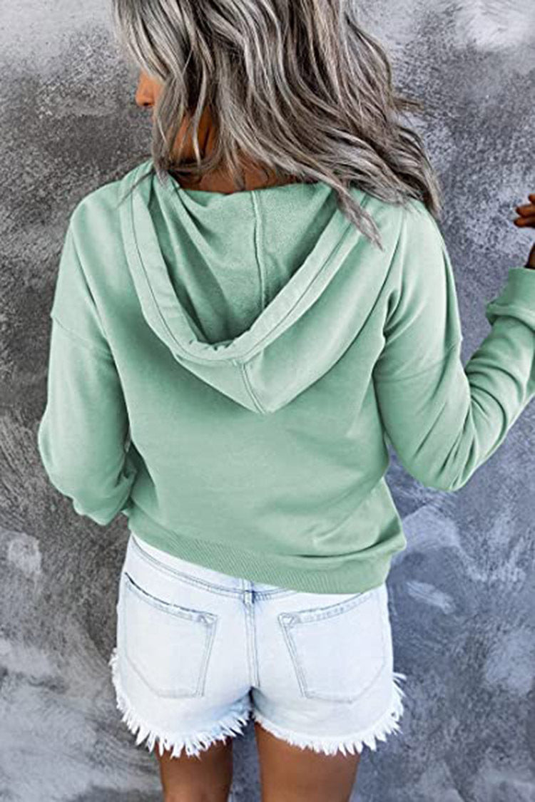 Langärmeliger Kapuzenpullover