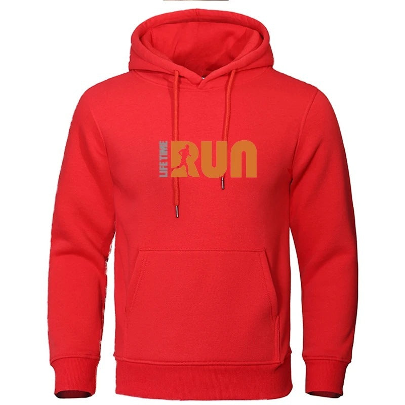 Locker sitzender Kapuzenpullover