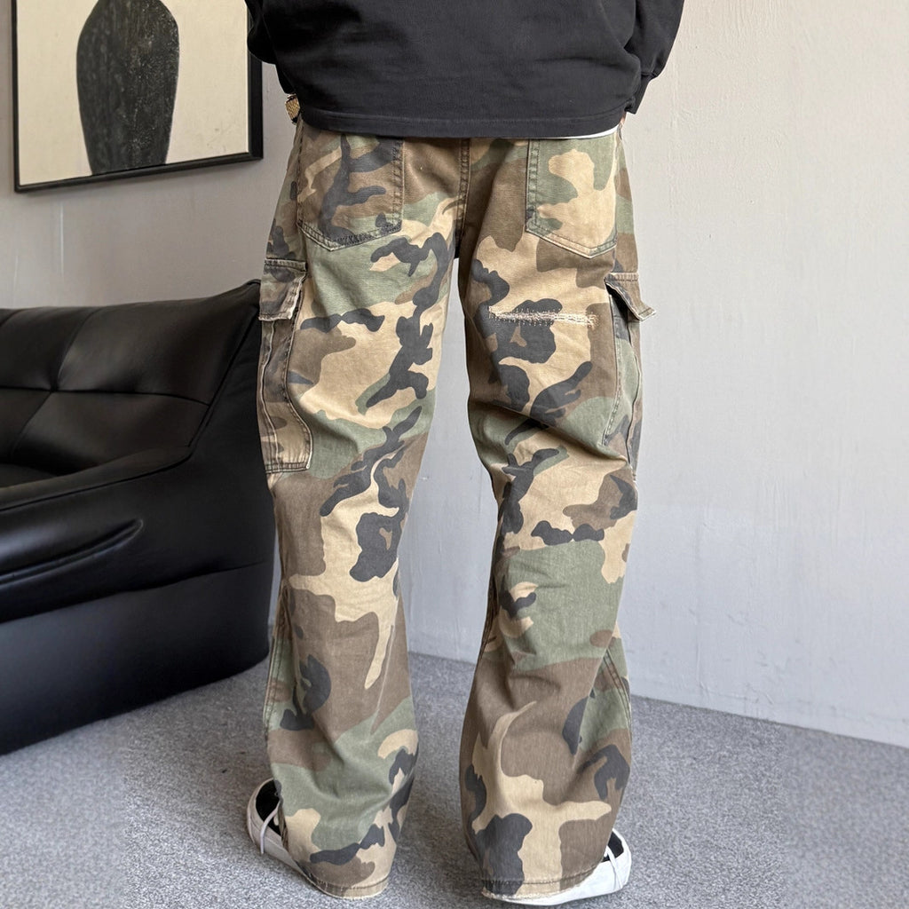 Bootcut-Jeans mit großen Taschen