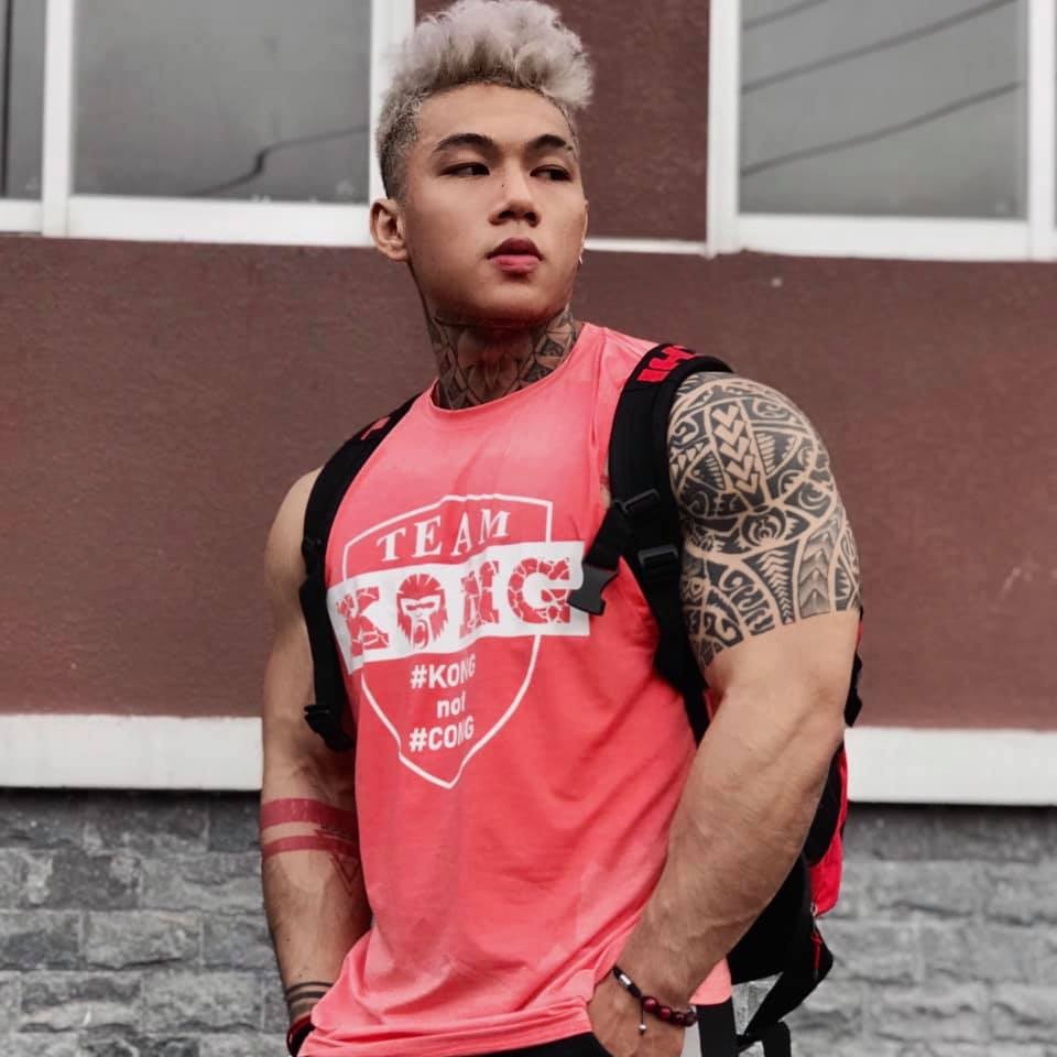 ärmelloses Oberteil