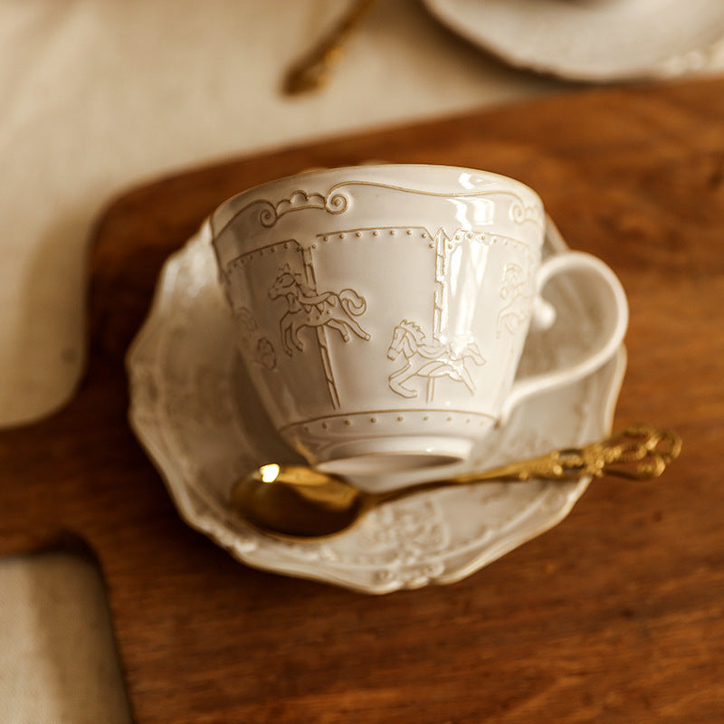 Elegantes Kaffeegeschirr