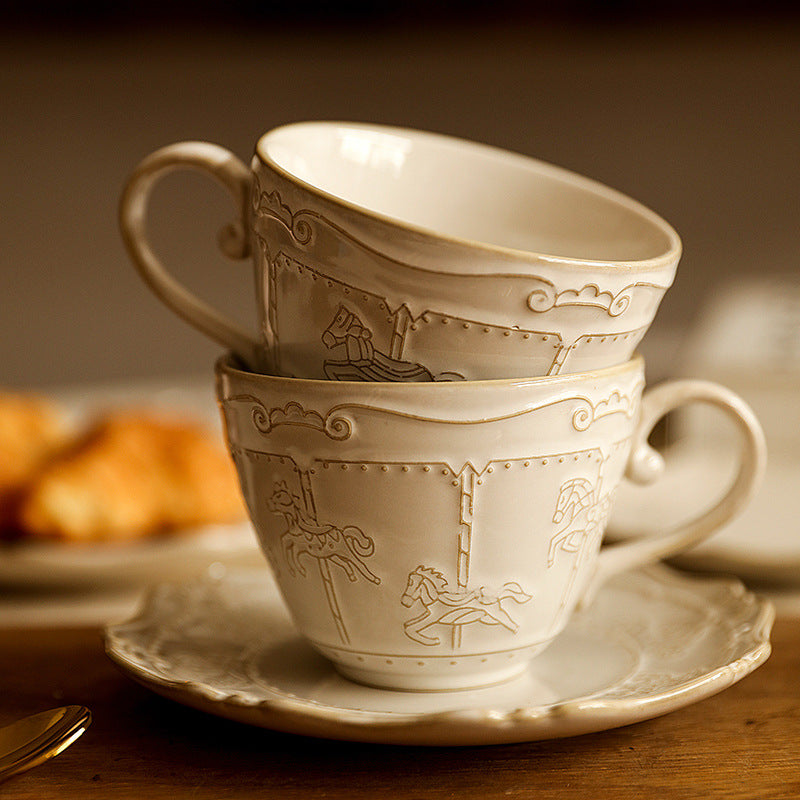 Elegantes Kaffeegeschirr