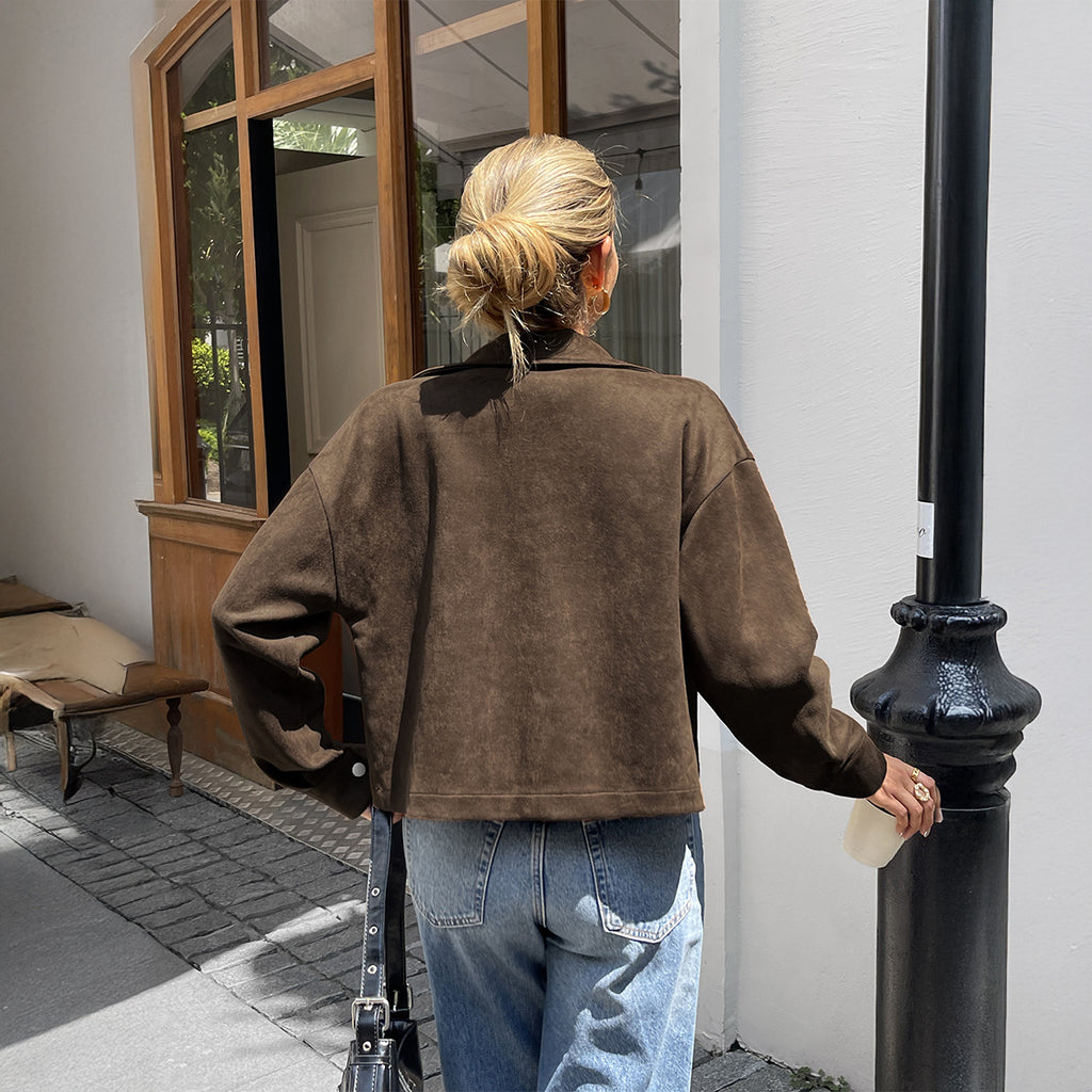 langärmlige Jacke mit Umschlagkragen
