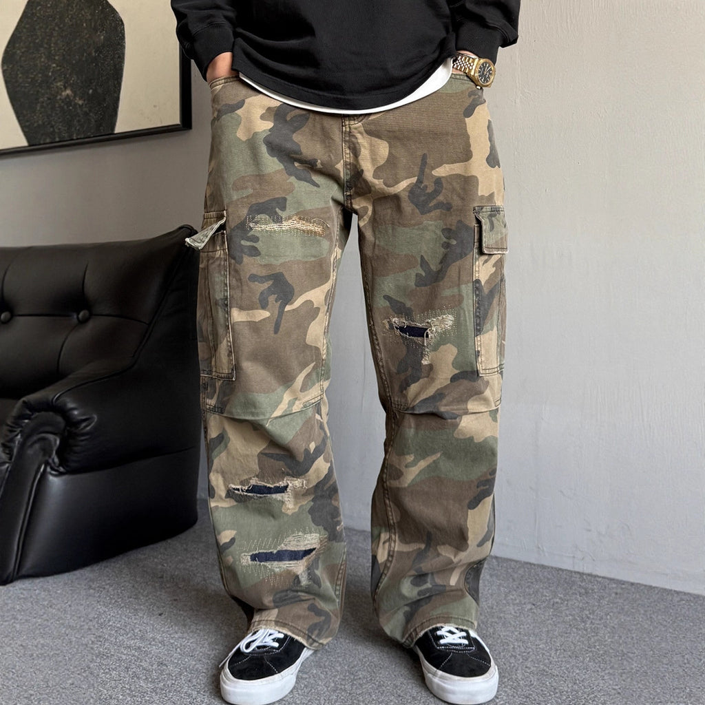 Bootcut-Jeans mit großen Taschen
